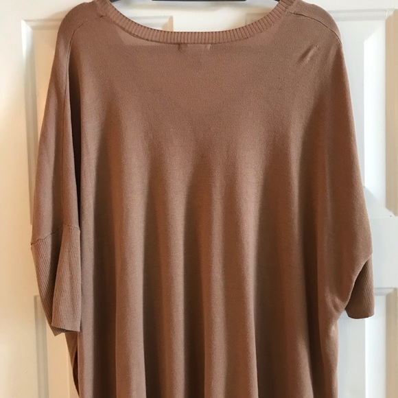 H&M High/Low Top - Picture 4 of 4